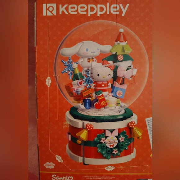 EXCLUSIVE - Hello Kitty & Cinnamoroll Keeppley Building Block Working Music Box - Picture 6 of 9